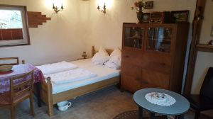 Bild 2: Die Zwergen-Mühlenkammer,urig, klein und fein so soll es sein- kommt rein !