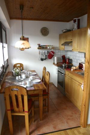 Bild 10: Idyll. Ferienhaus EifelNest & uneinsehb. Sonnenterrasse mit Fernblick