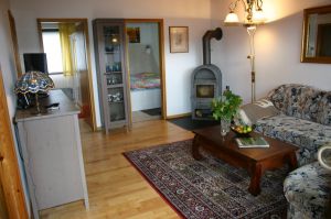 Bild 8: Idyll. Ferienhaus EifelNest & uneinsehb. Sonnenterrasse mit Fernblick