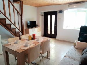 Bild 24: Ferienhaus Sabina mit zwei Ferienwohnungen und Pool