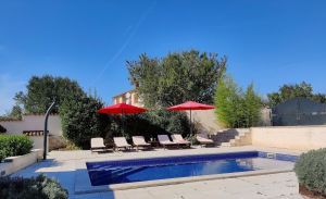 Bild 5: Ferienhaus Sabina mit zwei Ferienwohnungen und Pool