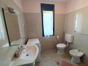 Bild 21: Ferienhaus Sabina mit zwei Ferienwohnungen und Pool