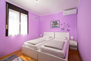 Bild 16: Ferienhaus Sabina mit zwei Ferienwohnungen und Pool