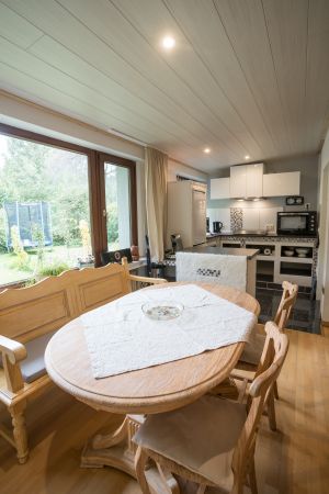 ..... mit Blick auf unseren Garten - Bild 8: Schönes Ferienappartement im Sauerland