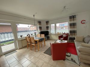 Bild 7: Norddeich EG-Ferienwohnung-3 Personen+Hund, 2 Schlafz. Fahrräder strandnah