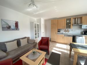 Bild 9: Norddeich EG-Ferienwohnung-3 Personen+Hund, 2 Schlafz. Fahrräder strandnah