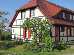 Die Fewo ist eine Maisonettewohnung über zwei Etagen im Stil eines Reihenend-Hauses - Bild 6: Insel Rügen; Maisonettewohnung von Privat; W-LAN; 400m vom Strand