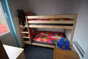 Etagenbett für Kleinkinder, Kommode - Bild 14: Wellness für Familie und Hund Ferienhaus an Ostsee und Schlei