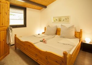 Bild 6: Ferienhaus Woodland Lodge mit eingezäuntem Garten in Winterberg-Niedersfeld