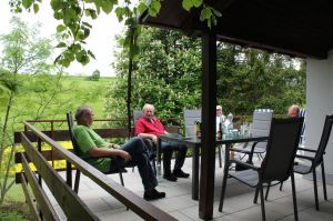Bild 5: Ferienhaus Sam, Schwäbische Alb, Hunde willkommen, 1200qm Garten