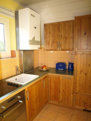 die Küche hat viel zu bieten... - Bild 7: Haus Strandläufer direkt hinterm Deich Hunde & Kinder herzl. willkommen