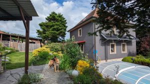 Bild 31: Ferienhaus Gabriela mit eingezäunten Garten und privatem Swimmingpool