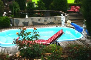 Bild 26: Ferienhaus Gabriela mit eingezäunten Garten und privatem Swimmingpool