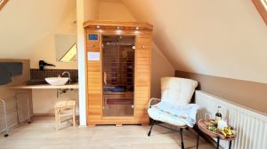 Bild 19: gemütliches DG Einraum Apartment Tannenwipfel mit Infrarotsauna