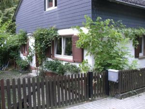 Frontansicht - Bild 1: Wallbacher Hirtenhaus - Das Ferienhaus für Hund und Mensch im Odenwald