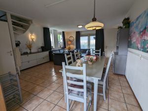 Platz am Esstisch für 6 Personen - Bild 3: Haus bis 7 Pers, Sauna, fußläufig zum Meer mit eingez. Garten Wemeldingen