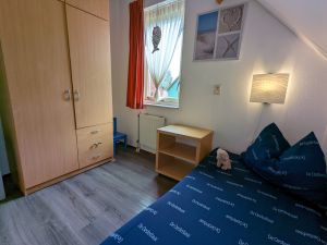 Bild 6: Haus bis 7 Pers, Sauna, fußläufig zum Meer mit eingez. Garten Wemeldingen