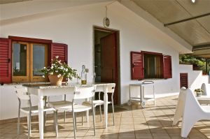 Essplatz auf der Terrasse - Bild 7: Dachterrassenwohnung mit Meerblick an der Cilentoküste in Süditalien