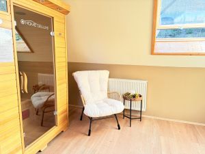 Bild 18: Wellness Ferienhaus Schwarzwaldhaus Zwink Enzklösterle Sauna BBQ Garten