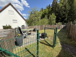 Bild 34: Wellness Ferienhaus Schwarzwaldhaus Zwink Enzklösterle Sauna BBQ Garten