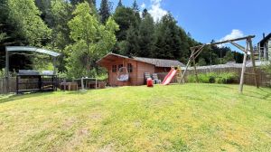 Bild 30: Wellness Ferienhaus Schwarzwaldhaus Zwink Enzklösterle Sauna BBQ Garten