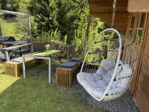 Bild 32: Wellness Ferienhaus Schwarzwaldhaus Zwink Enzklösterle Sauna BBQ Garten