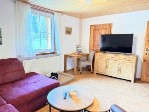 Bild 8: Wellness Ferienhaus Schwarzwaldhaus Zwink Enzklösterle Sauna BBQ Garten
