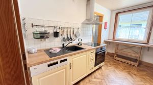 top Ausstattung der Küche mit modernen Elektrogeräten - Bild 10: exklusive FeWo Wildbach Infrarotsauna, 2 Schlafzimmer, Garten