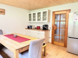 Bild 11: Wellness Ferienhaus Schwarzwaldhaus Zwink Enzklösterle Sauna BBQ Garten