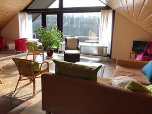 Wohnbereich Blickrichtung Balkon - Bild 10: Erholung pur für Mensch und Hund