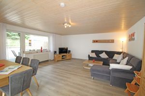 ist so groß, dass Sie auch bei schlechtem Wetter genügend Platz haben. - Bild 10: Ferienwohnung EifelNatur 8 - große Familienwohnung mit Terrasse