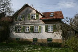 Bild 11: Haus Sonnenwinkel im Schwarzwald mit eingezäunten Garten