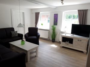 Bild 5: Ferienhaus Kleine Waldkate, 3 Hunde, 2000 m² Garten eingezäunt, ruhige Lage