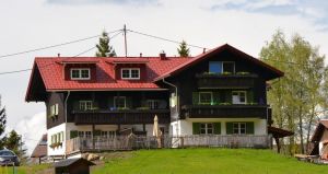 Bild 2: Ferienwohnung Mika, nur mit Hund, Haus Christl Cranz in Steibis im Allgäu