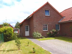 Unser Grundstück ist rundherum eingezäunt - Bild 2: Ferienhaus "Im Möwennest", am Rand zu Norddeich für 6 Personen, Norden