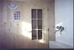 Bild 12: Der "Turm"! Hundefreundlich und eingezäunt. Mit eigener Sauna