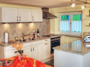 Bild 4: Ferienhaus "Conny" mit Sauna und komplett eingezäunten Garten