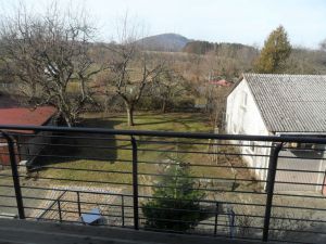 auf Biergarten Gaststätte - Bild 17: Ferienwohnung Gersfeld - schön wohnen in der Rhön, auch mit Hund!