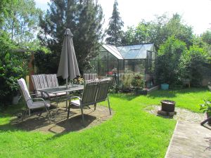 Garten ist eingezäunt - Bild 9: Ferienwohnung im Städtedreieck Köln-Bergisch Gladbach-Leverkusen