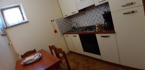 Bild 7: alleinstehendes Chalet DIREKT am Bolsenasee mit eingezäunten Garten