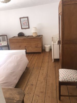 Doppelzimmer mit Kinderbett oder mit Einzelbett. - Bild 23: Urlaub auf den Bauernhof in den Vogesen