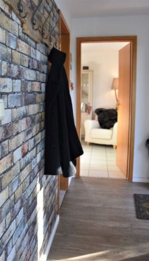 Der Flur mit Blick ins Esszimmer. - Bild 17: Schönes Ferienhaus m. großem, eingezäunten Garten Stinteck / Büsum Nordsee