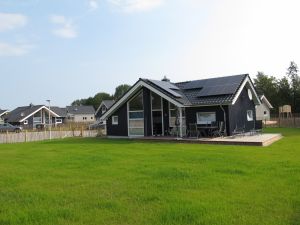 komplett eingezäunt und weit weg von den Nachbarn - Bild 1: Ferienhaus Sonnenschein für 2-6 Personen, sehr gerne auch mit Hund