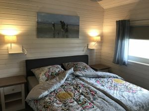 "Bruno"-Boxspringbett 180x200 cm Fernseher - Bild 7: Ferienhaus Sonnenschein für 2-6 Personen, sehr gerne auch mit Hund