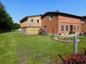 Bild 1: Biene´s - Ferienparadies Ostsee-Ferienwohnung für Jung und Alt