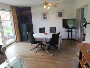 Bild 5: Ferienwohnung in Mecklenburg, Mitten in einem Dorf, auch mit Hunde(n)