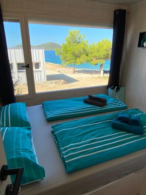 Bild 7: Camp Buqez - Beachvilla Stella No. 30 - mit Whirlpool
