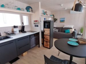 Bild 5: Camp Buqez - Beachvilla Stella No. 30 - mit Whirlpool