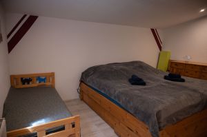 Mit Doppelbett,Lattenrost elektronisch verstellbar.
Kinderbett - Bild 13: Ferienhaus NaturPur 130qm ruhige Waldlage im Weserbergland