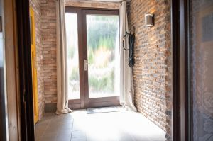 Hier können Fahrräder abgestellt werden. - Bild 25: Ferienhaus NaturPur 130qm ruhige Waldlage im Weserbergland